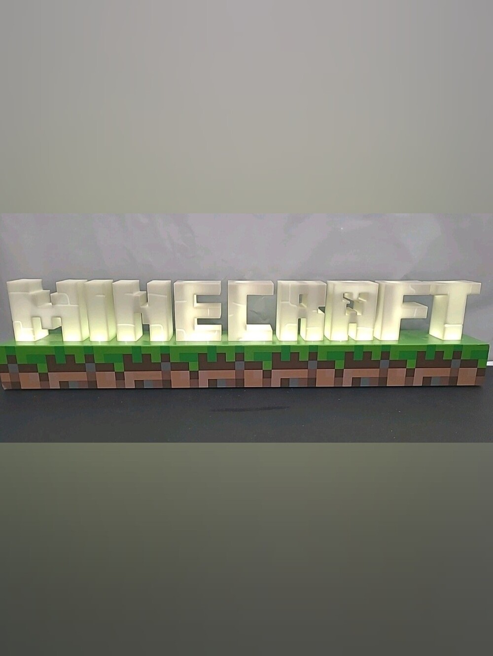 Light-Up Minecraft-Style Sign Green & White